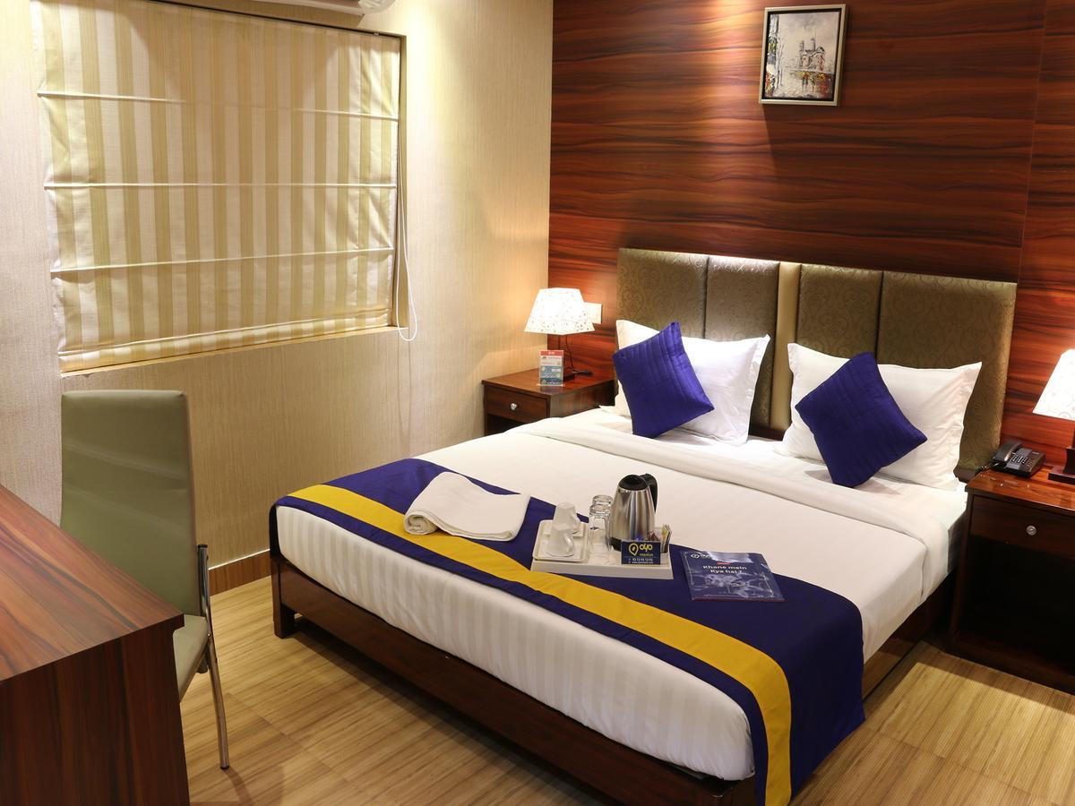 Oyo 662 Hotel Comfotel Калькутта Экстерьер фото